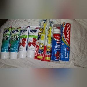 Kids Toothpaste and battery operated toothbrushes